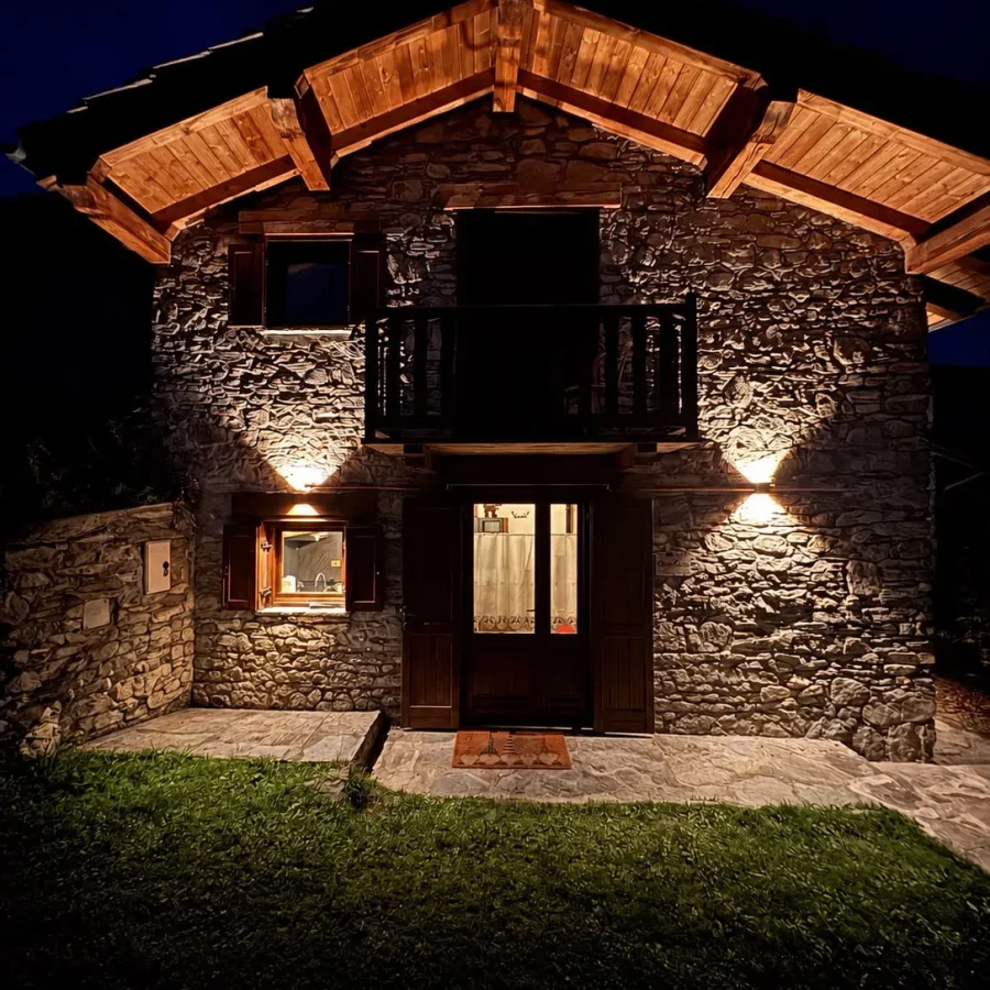 Gino-external-lights-Casette-di-Clou_res